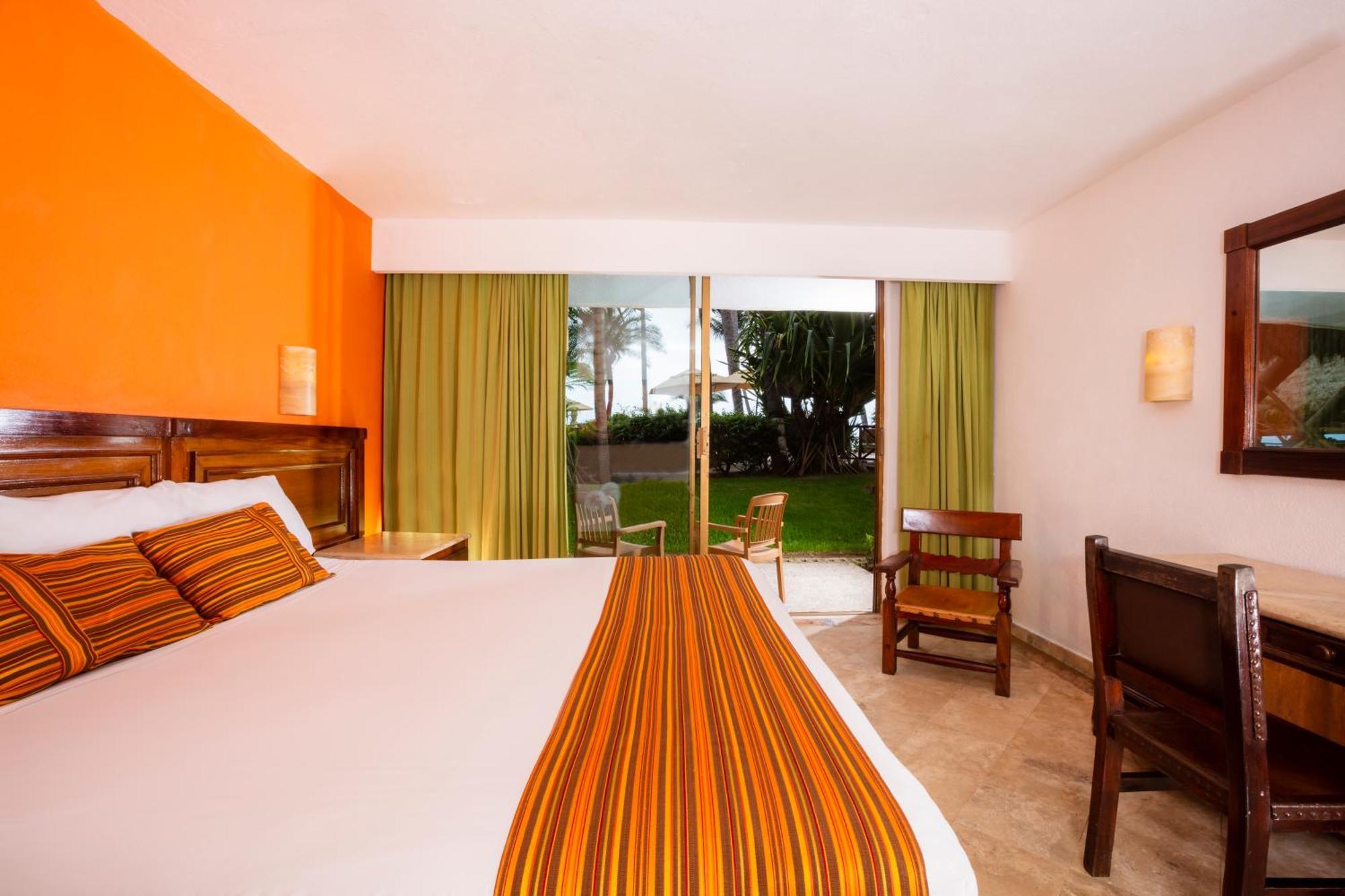 Las Palmas By The Sea All Inclusive Puerto Vallarta Exterior foto